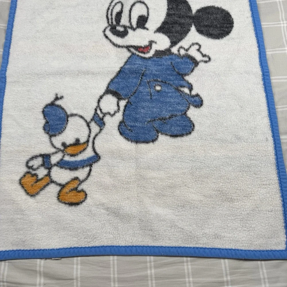 Vintage Biederlack 1984 Baby Blanket Mickey Mouse Donald Duck Disney USA